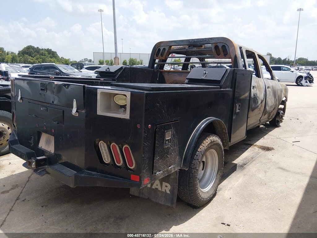 3C63RRGL9NG215541 2022 RAM 3500 photo no. 3