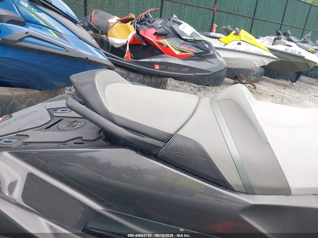 00000YDV74538D222 2022 SEADOO RXT-X 300 photo no. 8