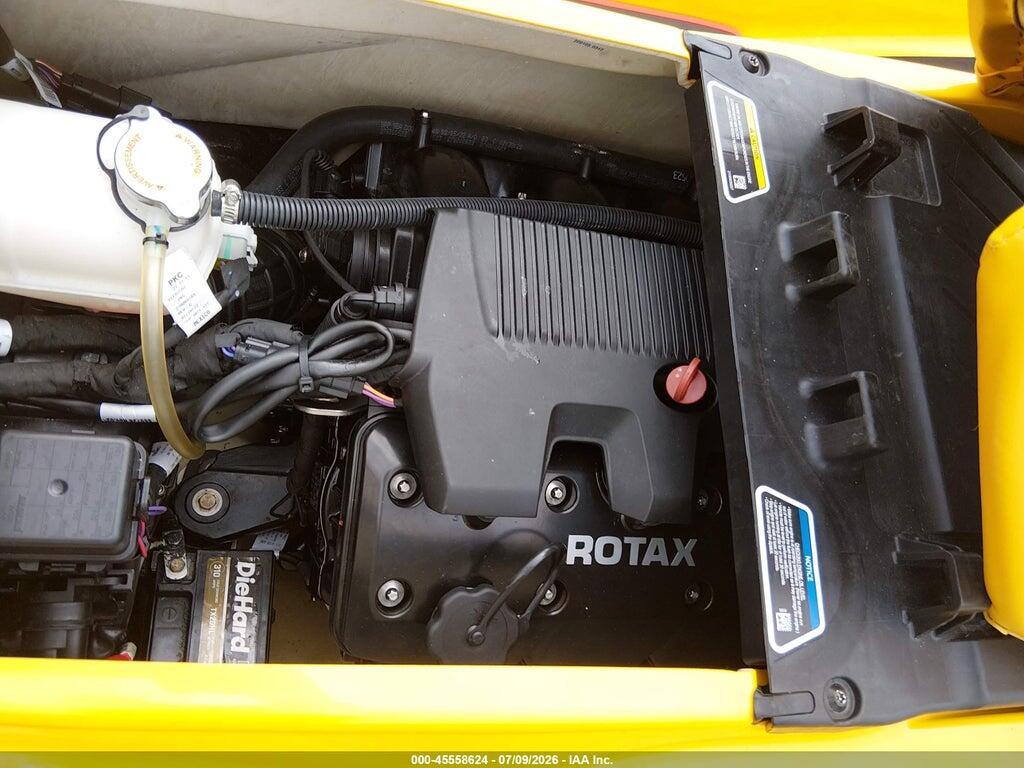 00000YDV57401B222 2022 SEADOO RXT-X 300 photo no. 10