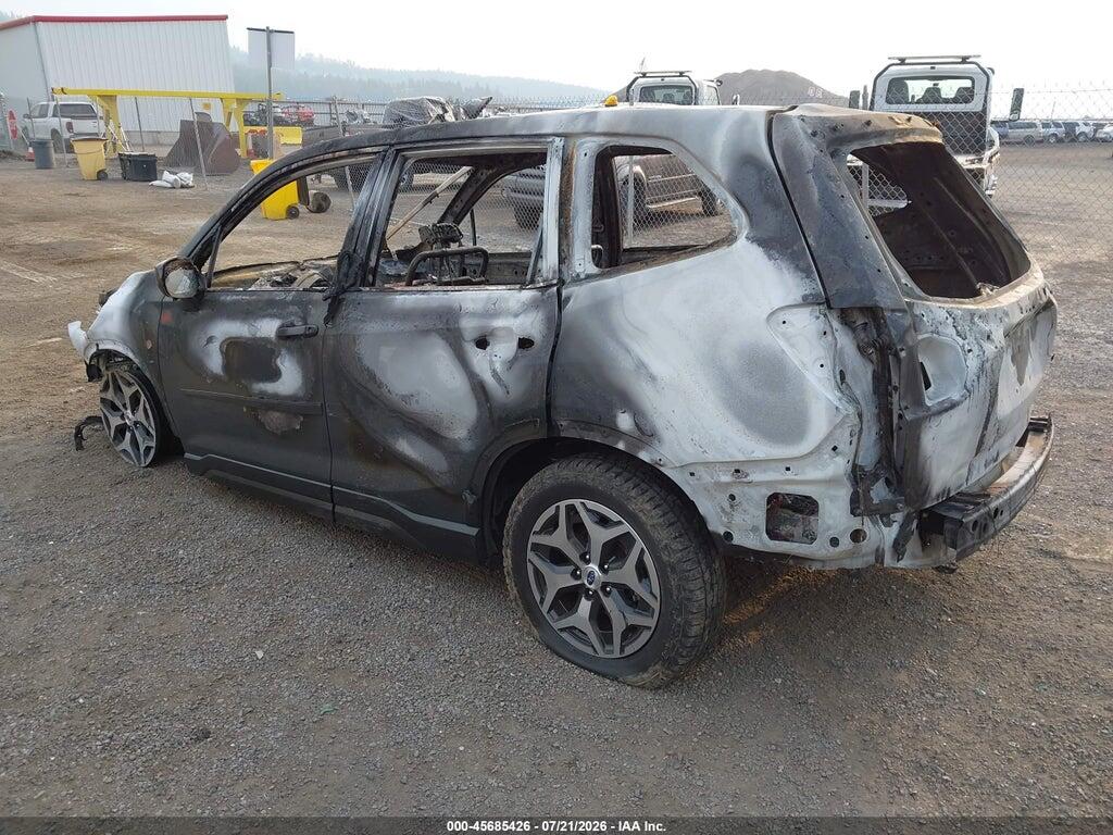 JF2SKAEC6NH459734 2022 SUBARU FORESTER photo no. 3