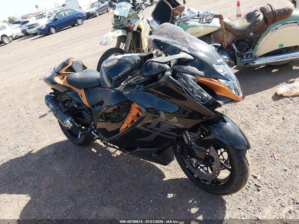 2022 SUZUKI GSX1300 JS1EJ11B8N7102339