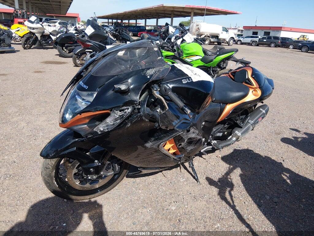 JS1EJ11B8N7102339 2022 SUZUKI GSX1300 photo no. 2