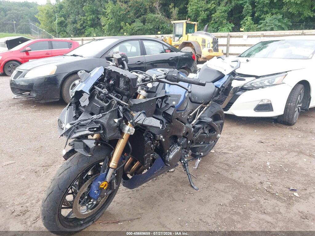 JS1EK12B7N7100027 2022 SUZUKI GSX1000 photo no. 2