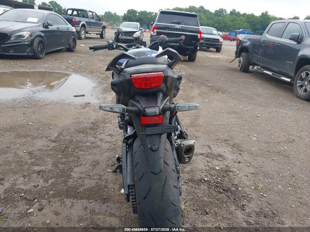 JS1EK12B7N7100027 2022 SUZUKI GSX1000 photo no. 6