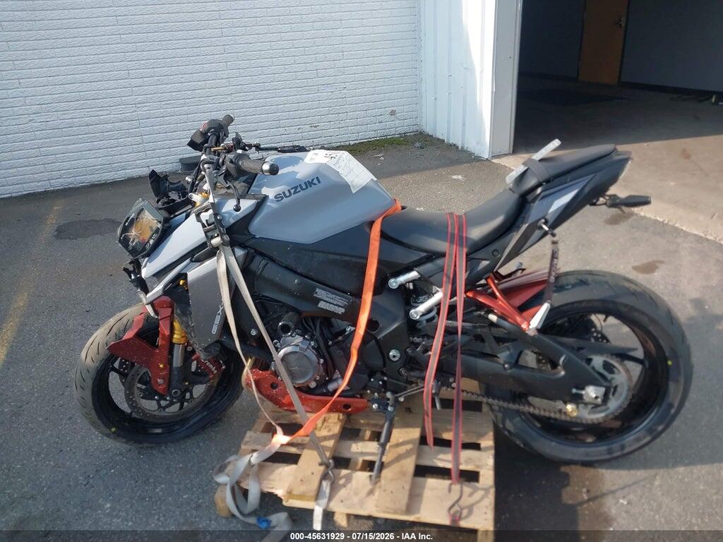 JS1EK11B2N7100180 2022 SUZUKI GSX-S1000 photo no. 12