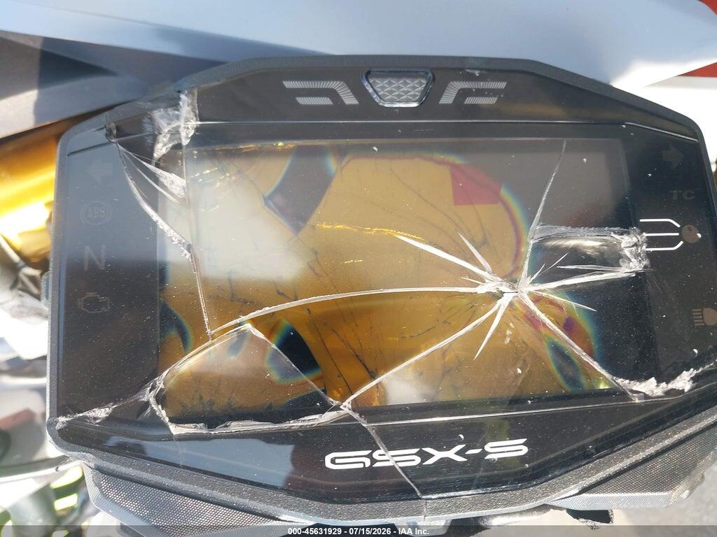JS1EK11B2N7100180 2022 SUZUKI GSX-S1000 photo no. 7