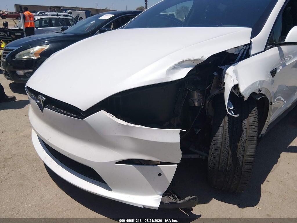 7SAXCBE54NF360891 2022 TESLA MODEL X photo no. 6