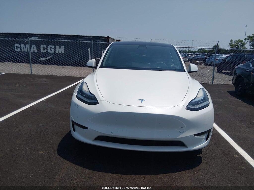 7SAYGDEE4NF374746 2022 TESLA MODEL Y photo no. 12