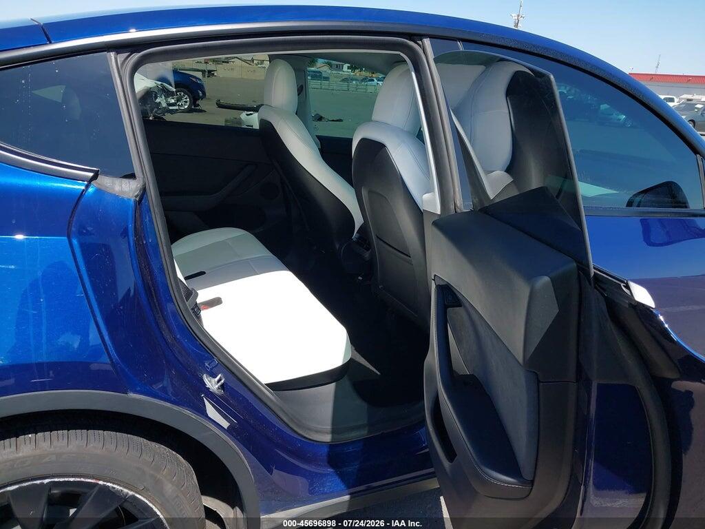 7SAYGDEE7NF533680 2022 TESLA MODEL Y photo no. 8