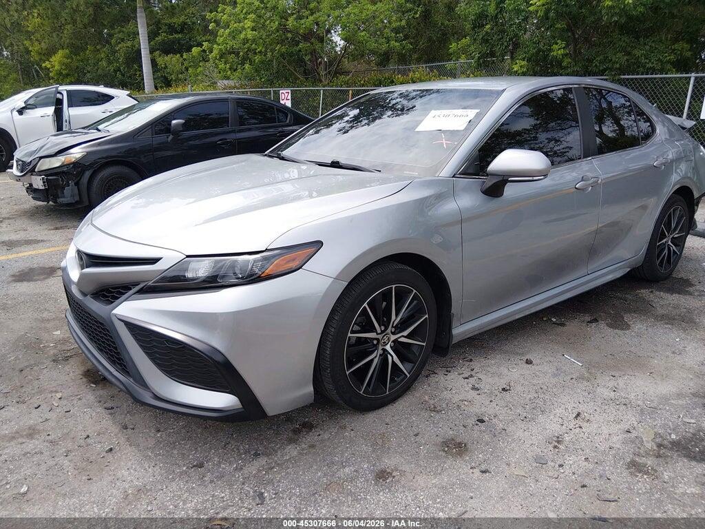 4T1G11AK6NU641747 2022 TOYOTA CAMRY photo no. 2