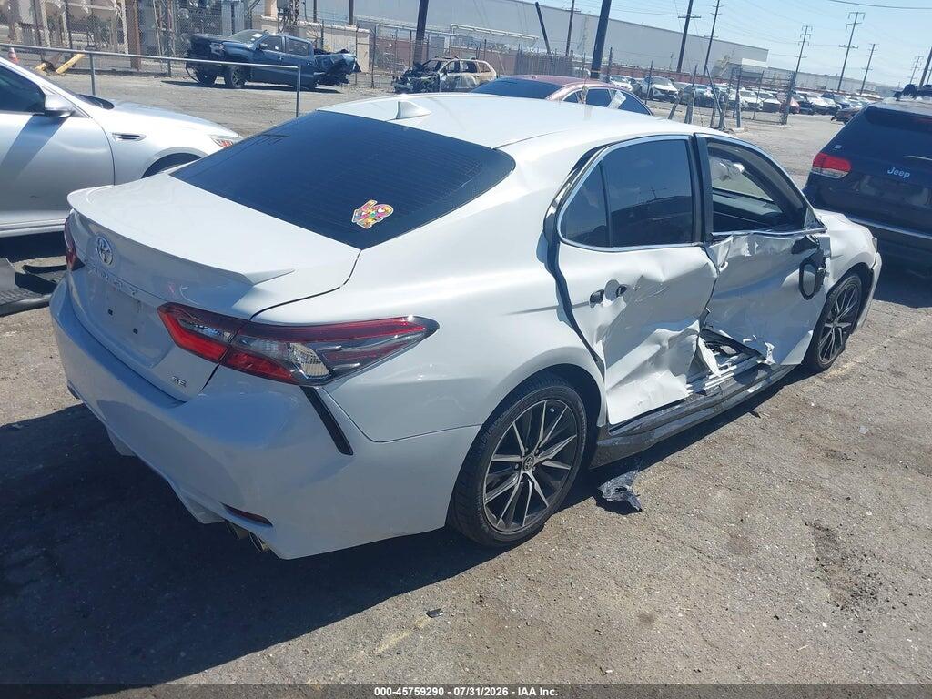 4T1G11AK2NU012583 2022 TOYOTA CAMRY photo no. 4
