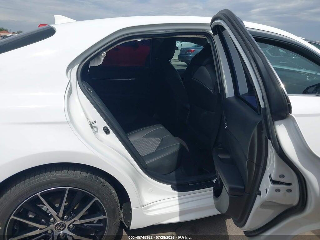 4T1G11AK7NU651364 2022 TOYOTA CAMRY photo no. 8