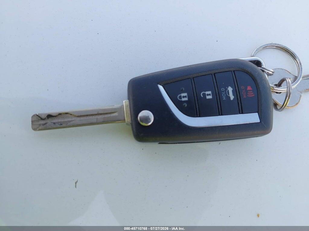 4T1C11AK5NU017890 2022 TOYOTA CAMRY photo no. 11