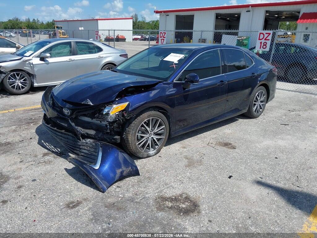 4T1F31AK1NU587523 2022 TOYOTA CAMRY photo no. 2