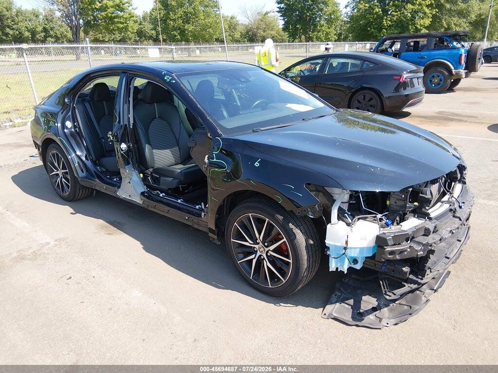 4T1T11AK2NU012727 2022 TOYOTA CAMRY photo no. 1