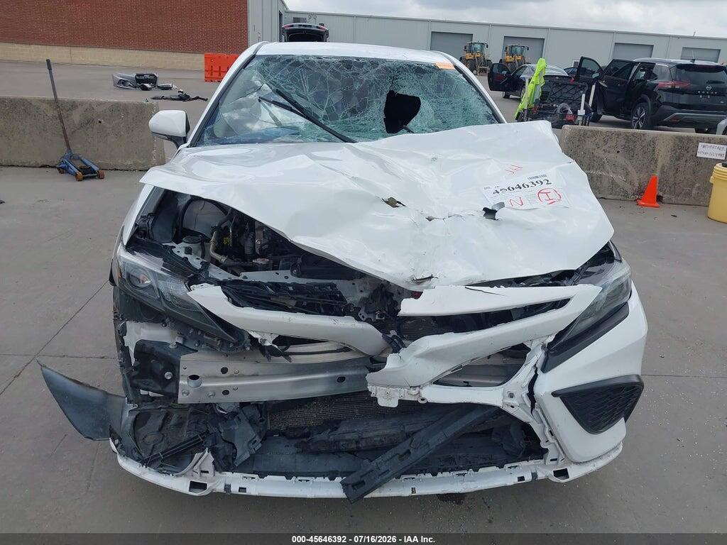 4T1G11AK2NU676768 2022 TOYOTA CAMRY photo no. 6