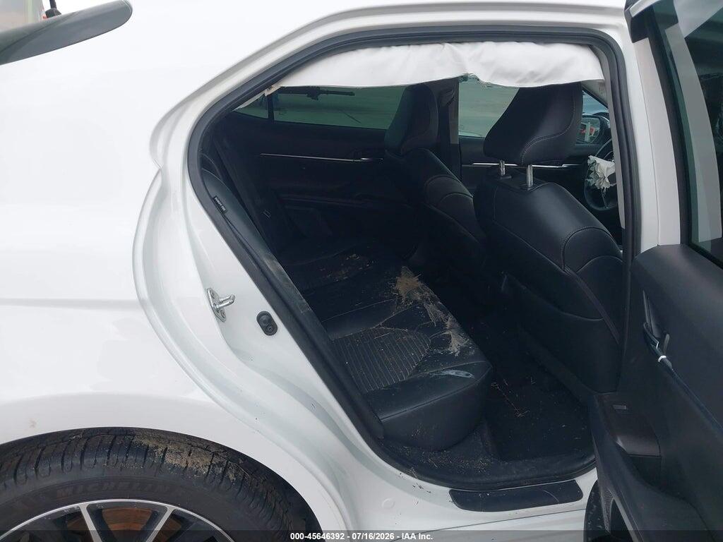 4T1G11AK2NU676768 2022 TOYOTA CAMRY photo no. 8