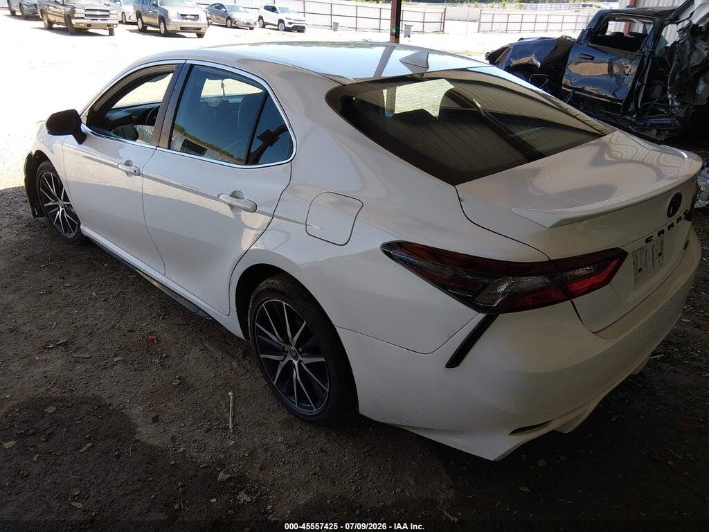 4T1G11AK2NU642071 2022 TOYOTA CAMRY photo no. 3
