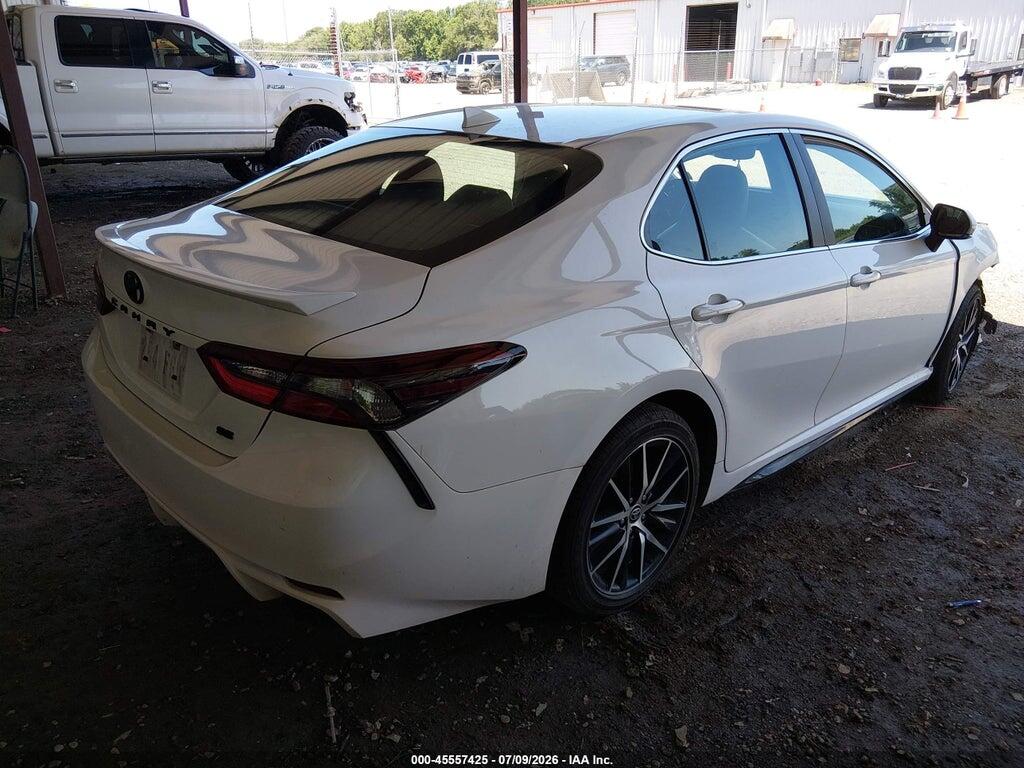 4T1G11AK2NU642071 2022 TOYOTA CAMRY photo no. 4