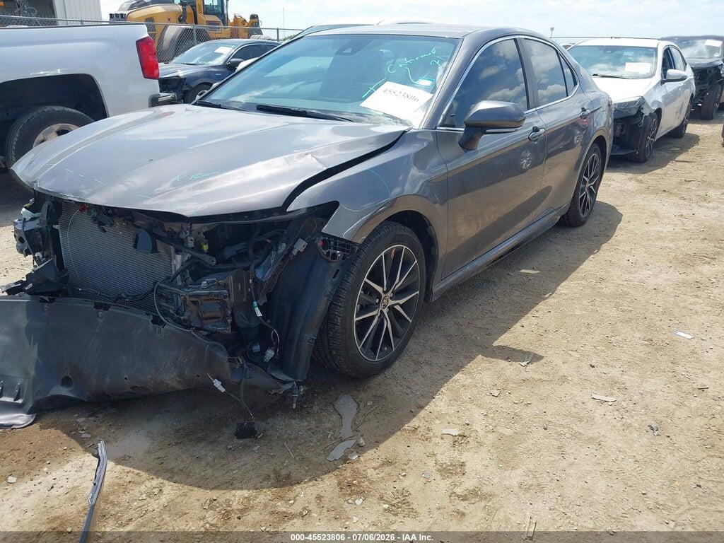 4T1G11AK2NU681503 2022 TOYOTA CAMRY photo no. 2