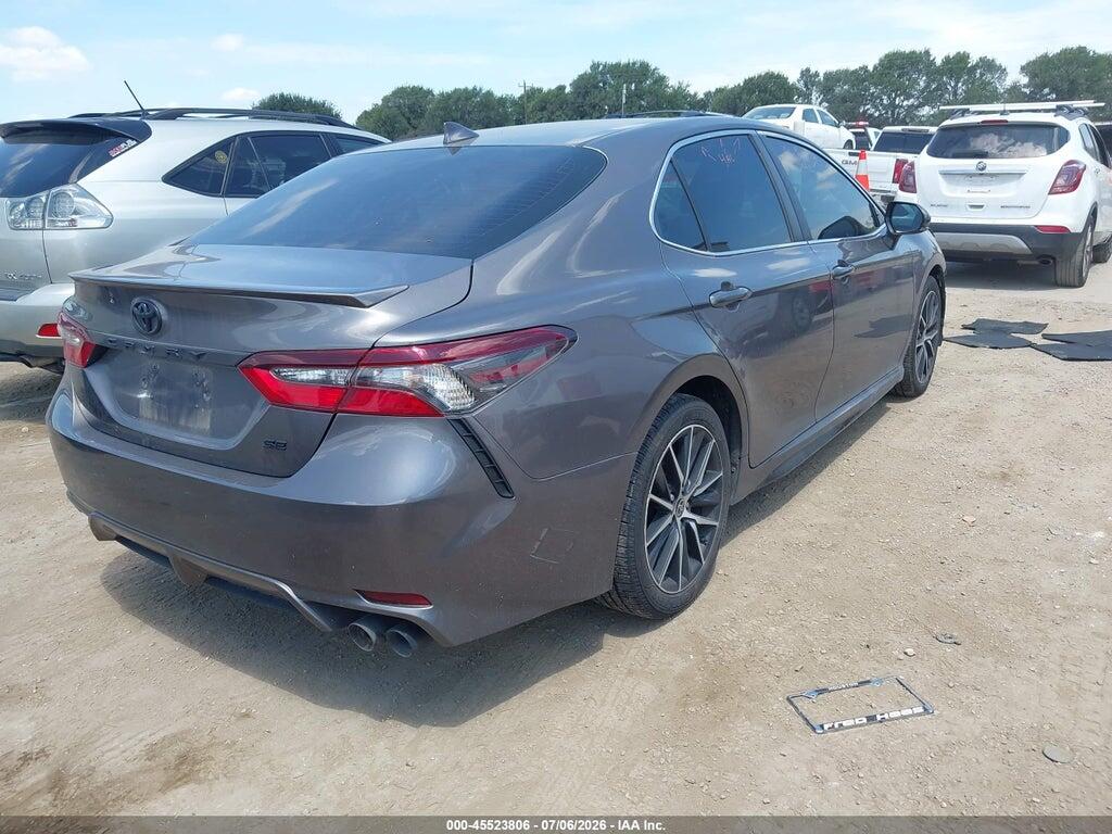 4T1G11AK2NU681503 2022 TOYOTA CAMRY photo no. 4