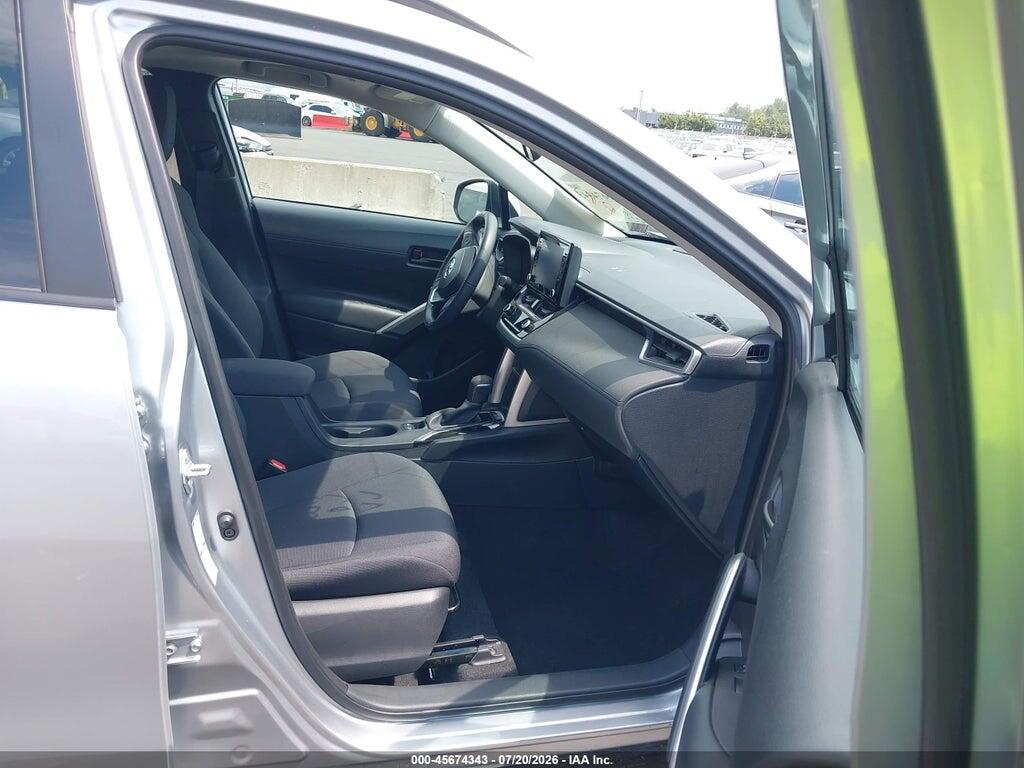 7MUBAABG7NV011660 2022 TOYOTA COROLLA CROSS photo no. 5