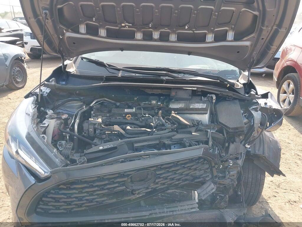 7MUBAAAG0NV012327 2022 TOYOTA COROLLA CROSS photo no. 10