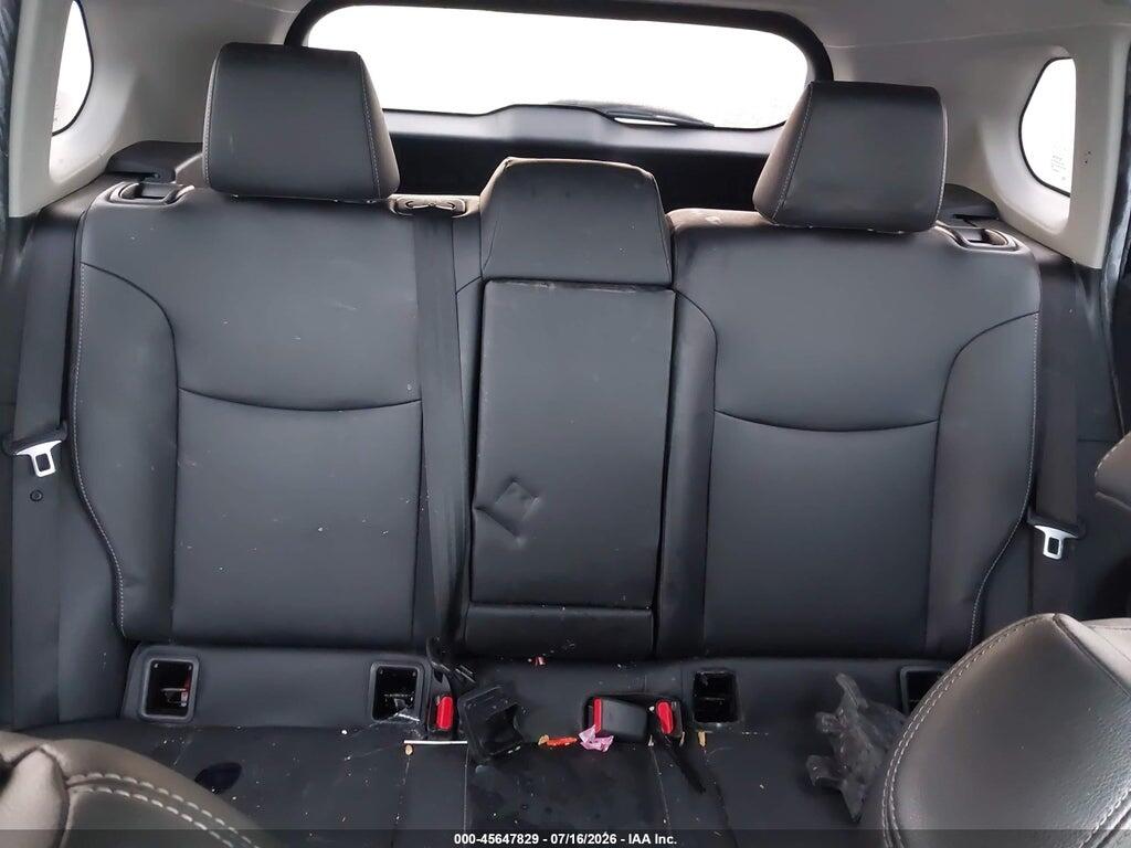 7MUDAAAG8NV020278 2022 TOYOTA COROLLA CROSS photo no. 8