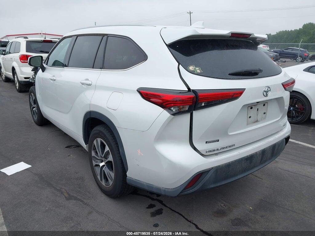 5TDGZRAH6NS119074 2022 TOYOTA HIGHLANDER photo no. 3