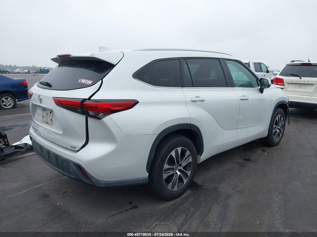 5TDGZRAH6NS119074 2022 TOYOTA HIGHLANDER photo no. 4