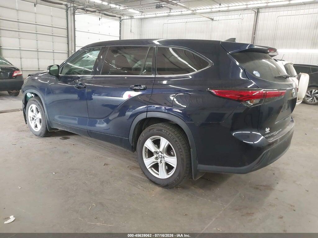 5TDBZRBH6NS243760 2022 TOYOTA HIGHLANDER photo no. 3