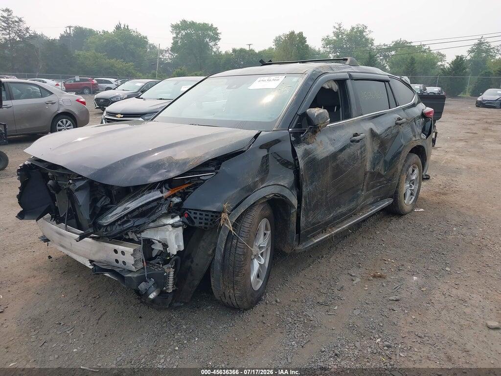 5TDZZRAH6NS105345 2022 TOYOTA HIGHLANDER photo no. 2