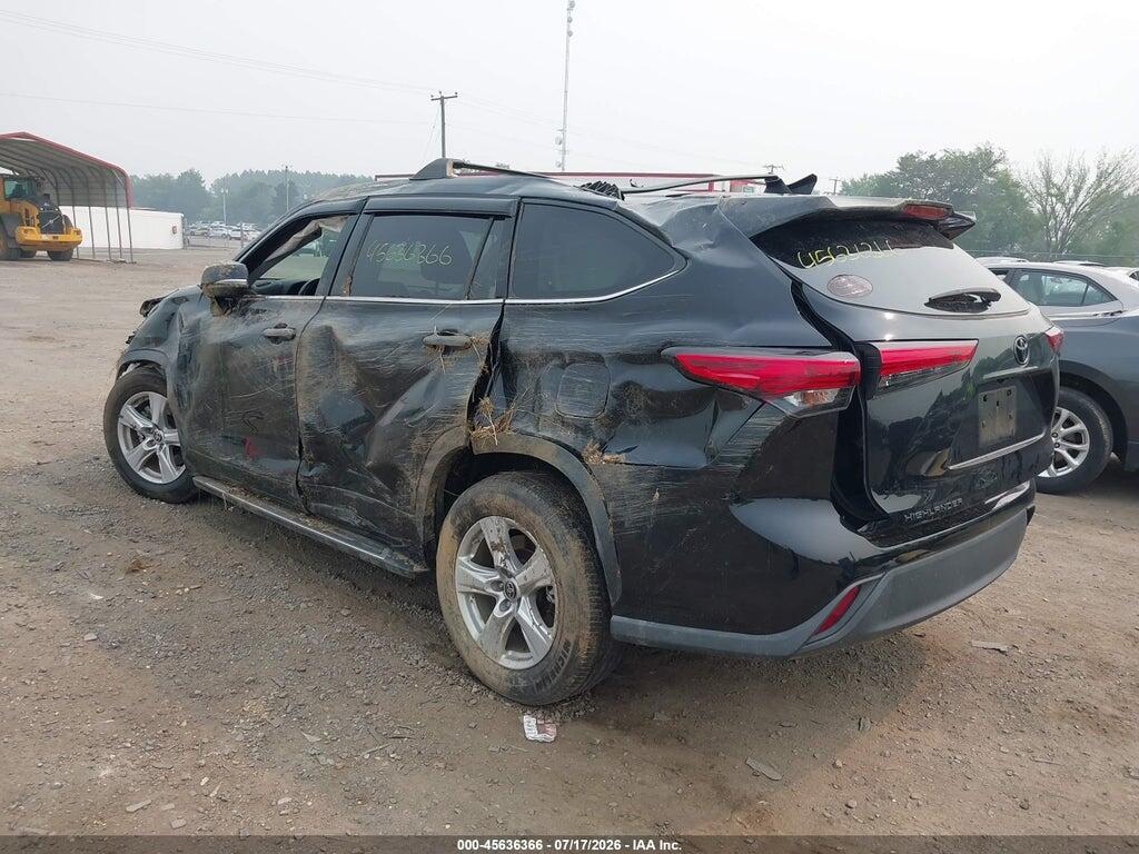 5TDZZRAH6NS105345 2022 TOYOTA HIGHLANDER photo no. 3