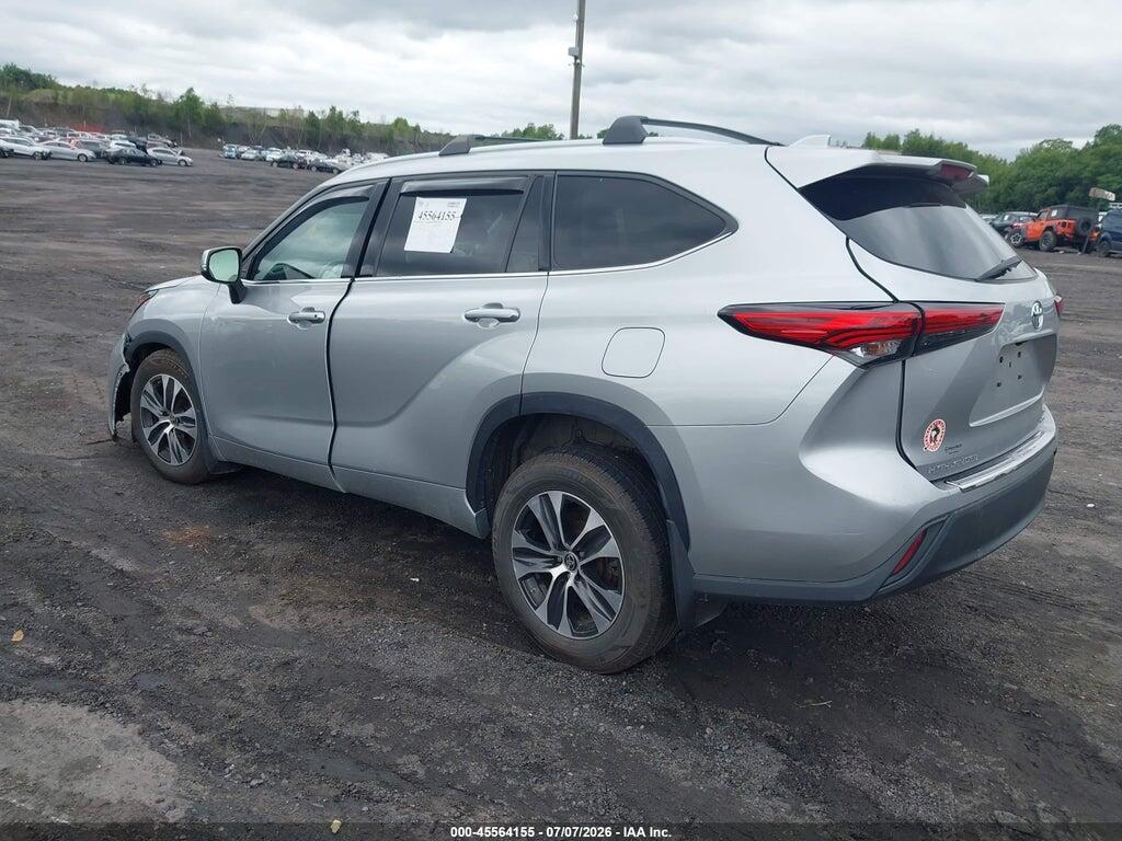 5TDHZRBH1NS569119 2022 TOYOTA HIGHLANDER photo no. 3