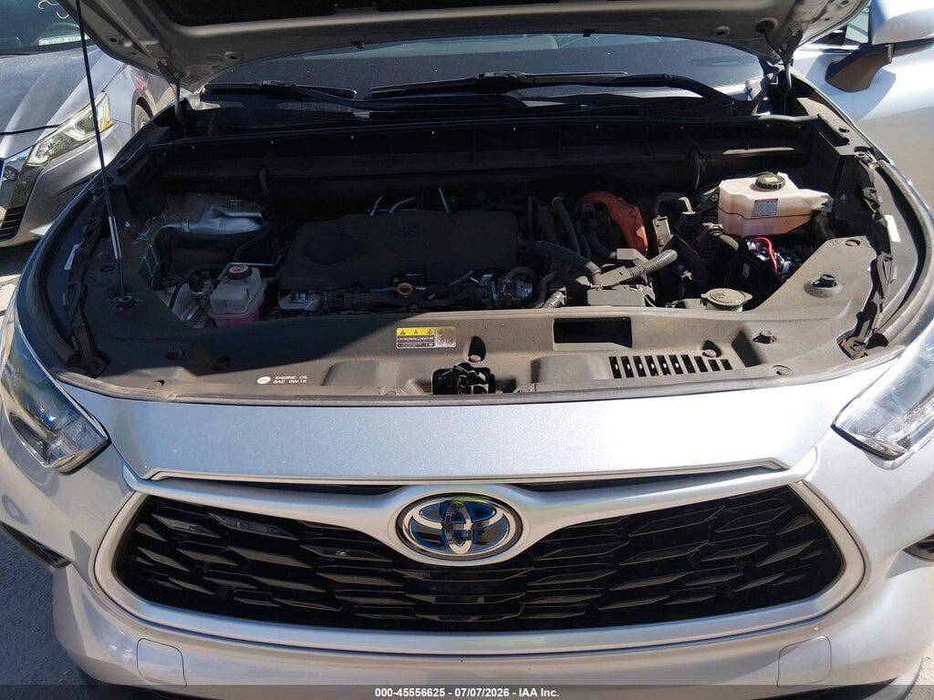 5TDBBRCH7NS560580 2022 TOYOTA HIGHLANDER photo no. 10
