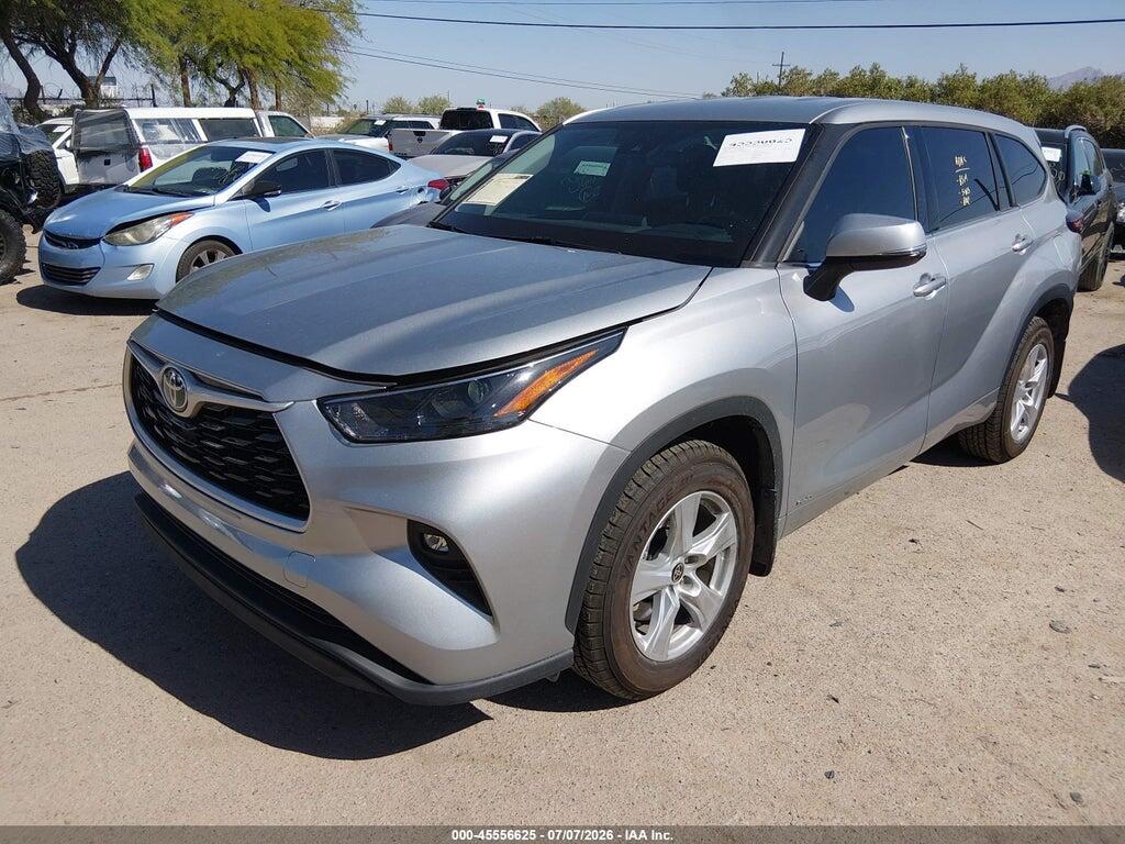 5TDBBRCH7NS560580 2022 TOYOTA HIGHLANDER photo no. 2