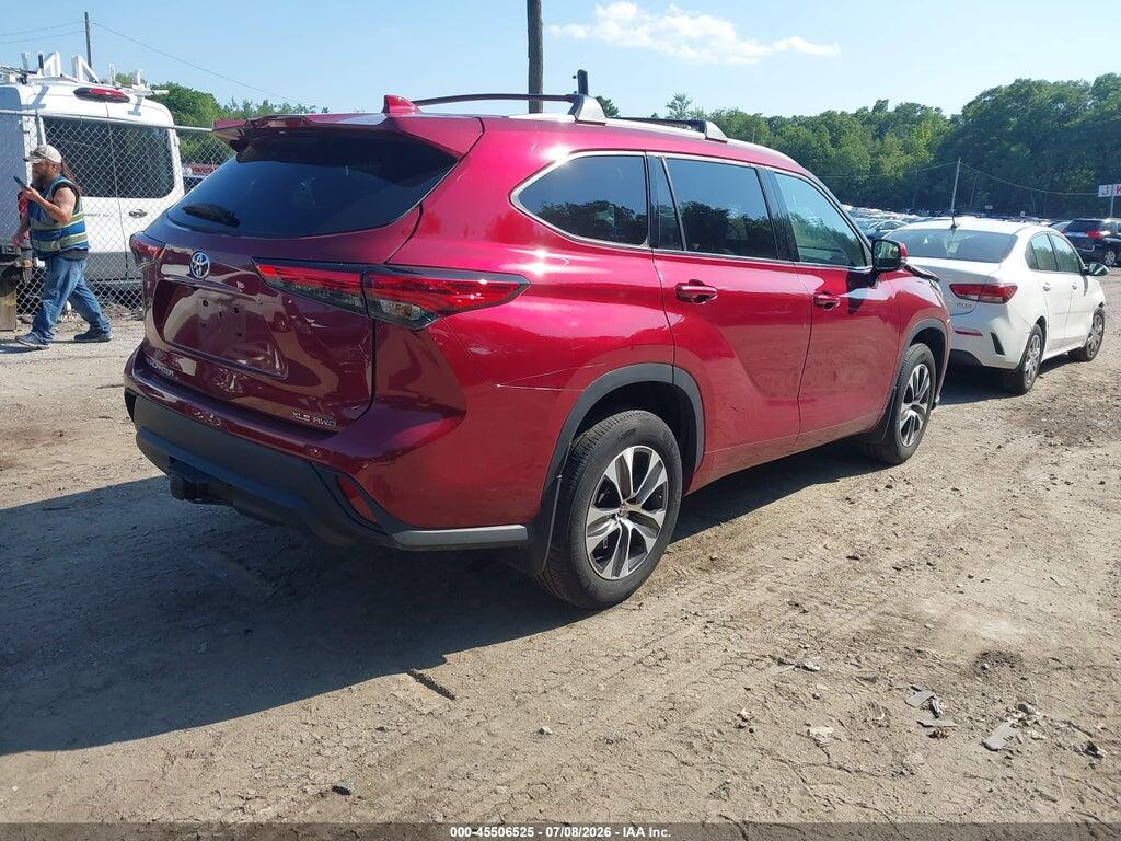5TDGZRBH8NS242566 2022 TOYOTA HIGHLANDER photo no. 4