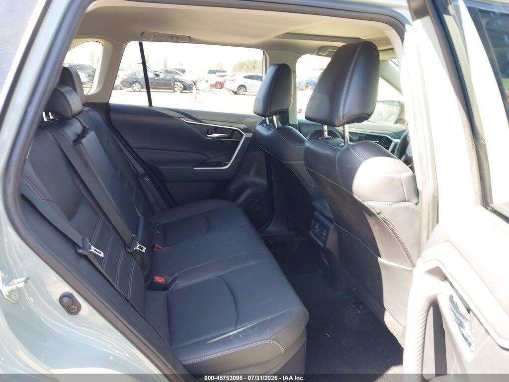 JTMB6RFV0ND069544 2022 TOYOTA RAV4 HYBRID photo no. 8