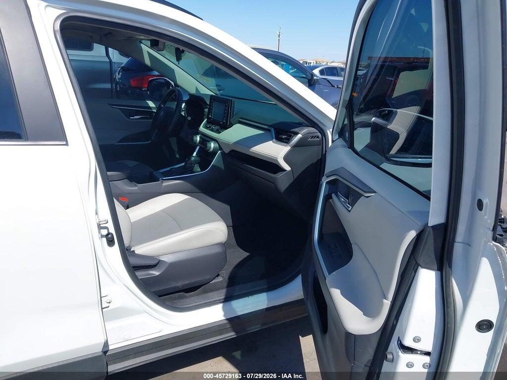 JTMB6RFV7ND535566 2022 TOYOTA RAV4 HYBRID photo no. 5