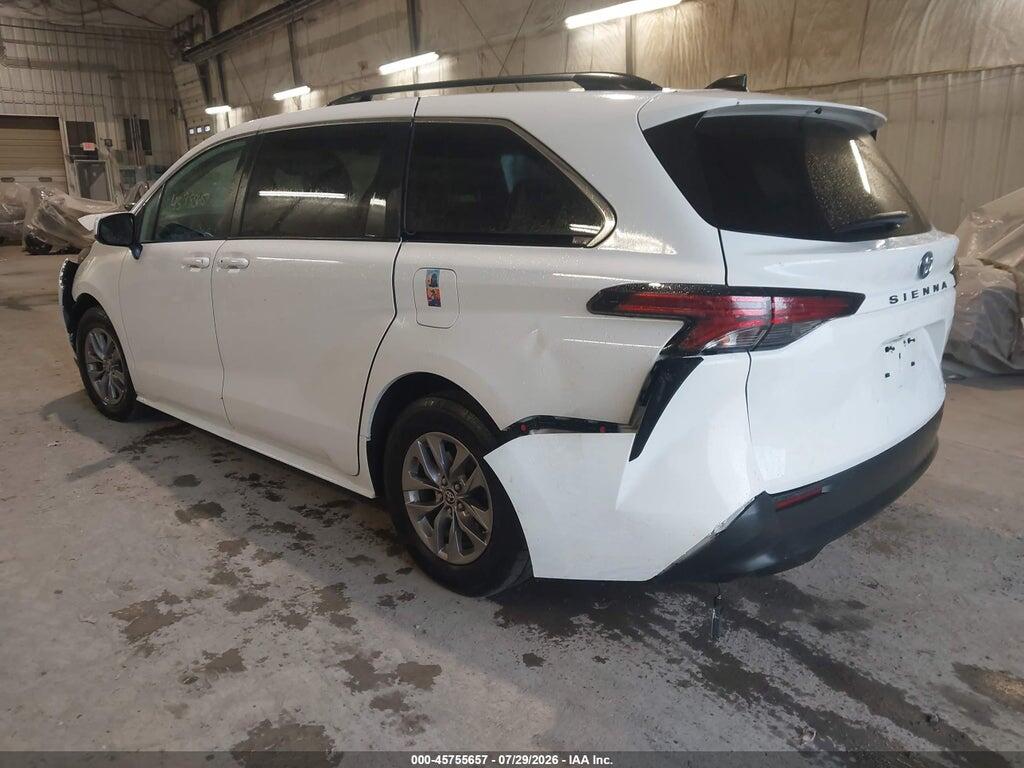 5TDKRKEC5NS103223 2022 TOYOTA SIENNA photo no. 3