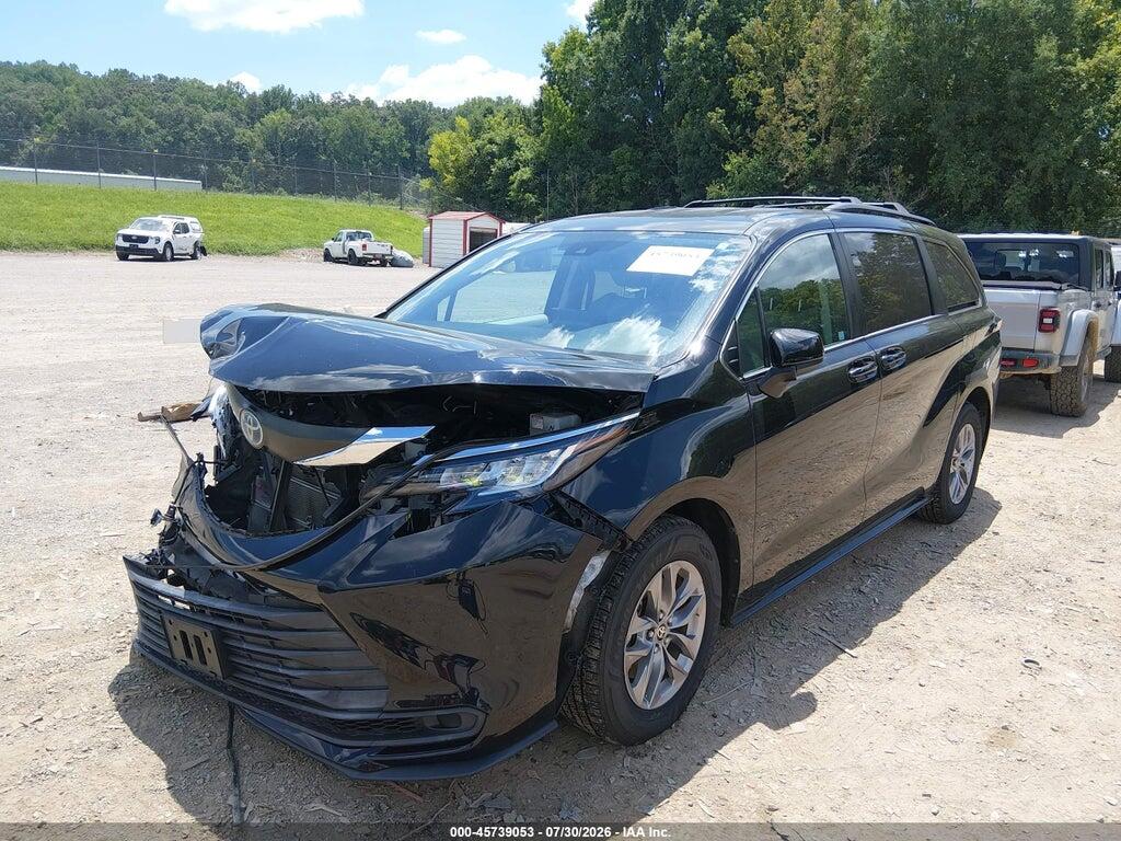 5TDKRKEC5NS078355 2022 TOYOTA SIENNA photo no. 2