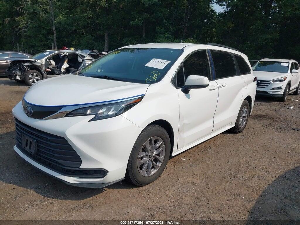 5TDKRKEC1NS094648 2022 TOYOTA SIENNA photo no. 2