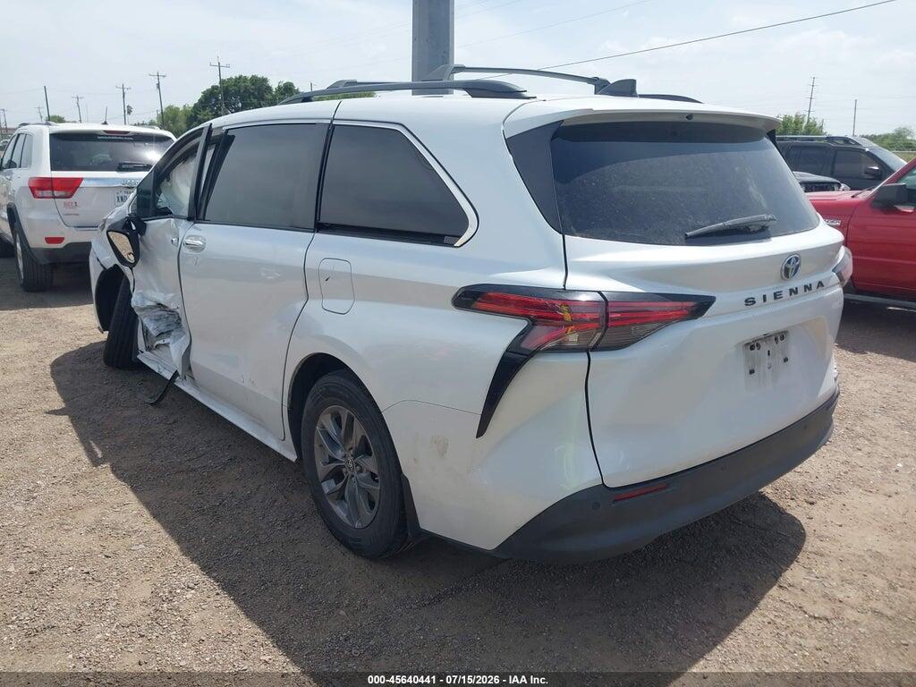 5TDYRKEC8NS090994 2022 TOYOTA SIENNA photo no. 3