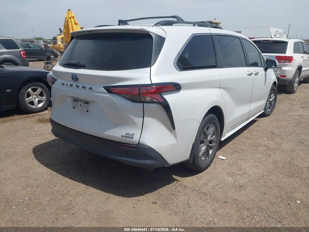 5TDYRKEC8NS090994 2022 TOYOTA SIENNA photo no. 4