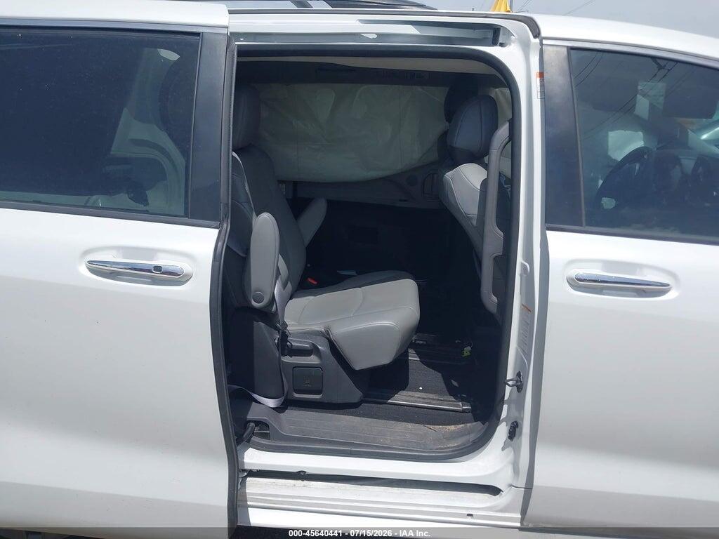 5TDYRKEC8NS090994 2022 TOYOTA SIENNA photo no. 8