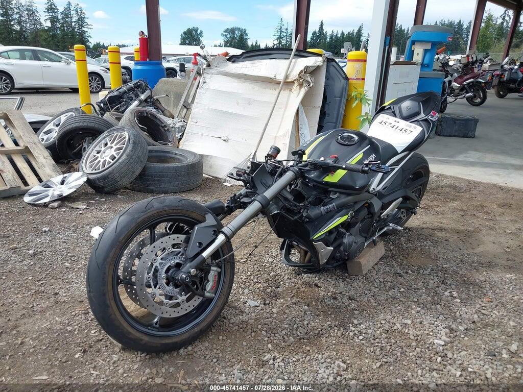 SMTA554S9NTAU7293 2022 TRIUMPH MOTORCYCLE STREET TRIPLE photo no. 2
