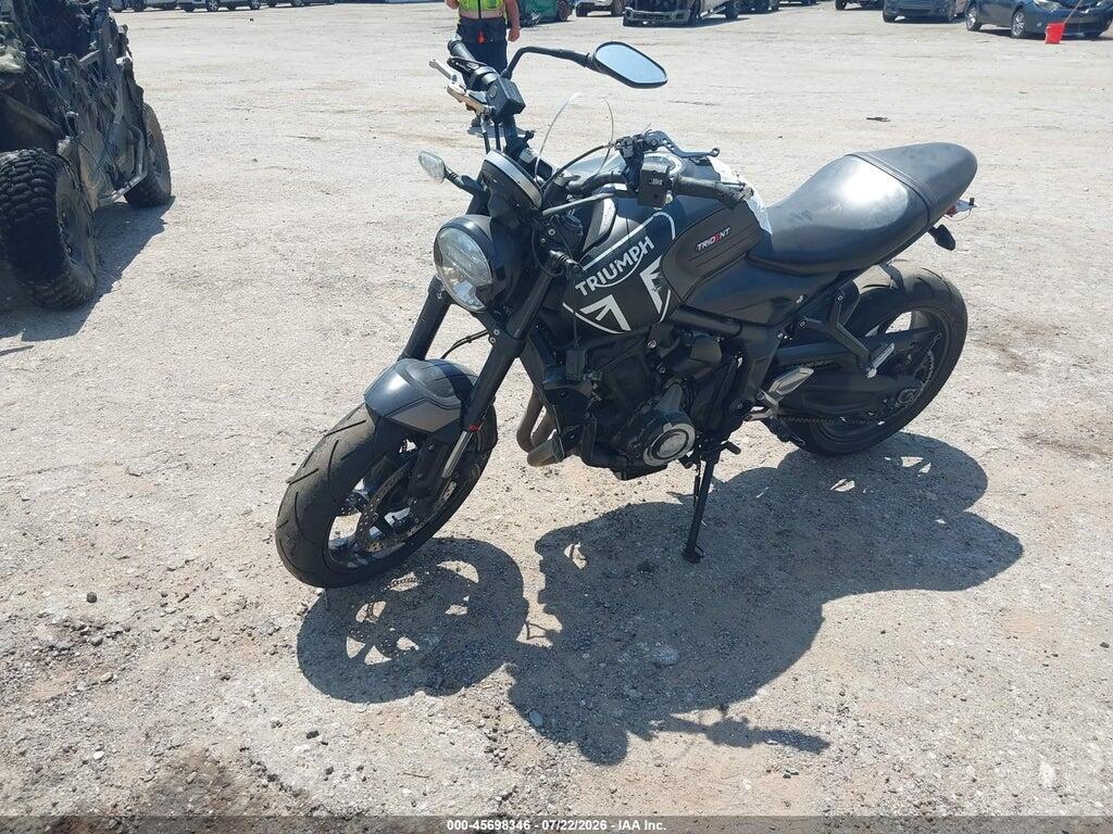 SMTL10UL6NTBA1578 2022 TRIUMPH MOTORCYCLE TRIDENT 660 photo no. 2