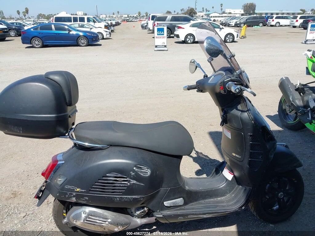 ZAPMA39M0N5203355 2022 VESPA GTS 300 SUPER photo no. 12