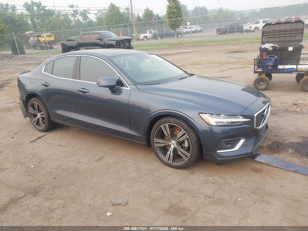 7JRL12TL2NG156150 2022 VOLVO S60 photo no. 1