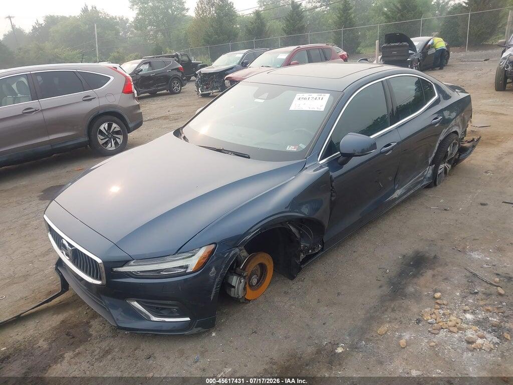 7JRL12TL2NG156150 2022 VOLVO S60 photo no. 2